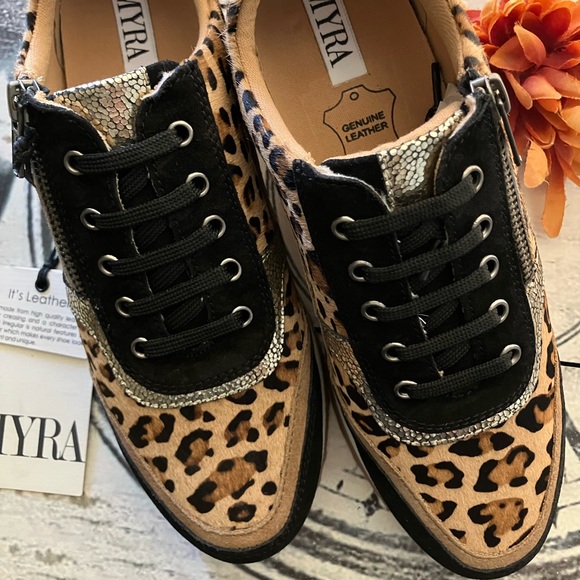 MYRA VELOCITY SNEAKERS NWT - Picture 9 of 13